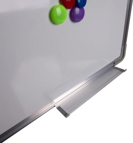 Magnetische, trocken abwischbare Oberfläche mit einfachem Abwischen