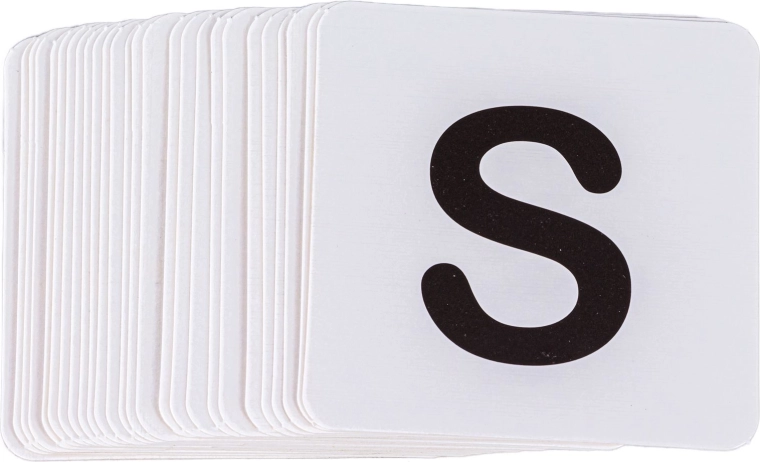 Schnelles Spiel für Beobachtung und Buchstaben