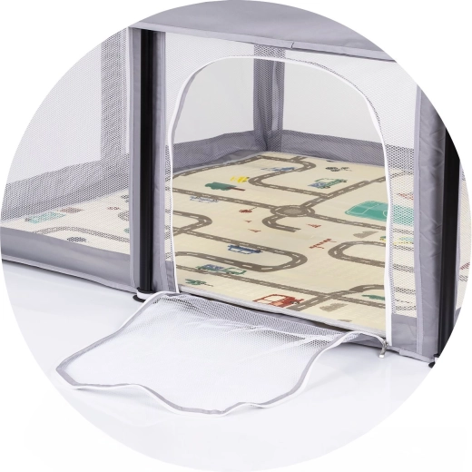 Seitliche Reißverschlusstür für einfachen Zugang