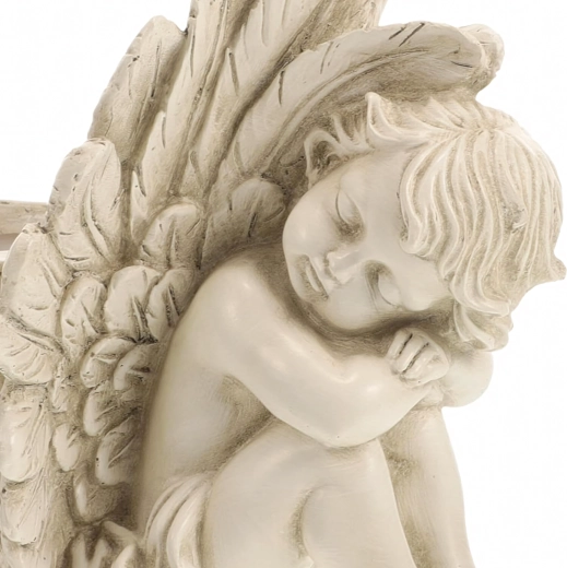 Feine Bildhauerarbeit und Vintage-Look