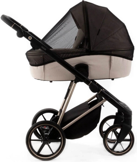 Belüftete Babywanne und Sonnenschutz