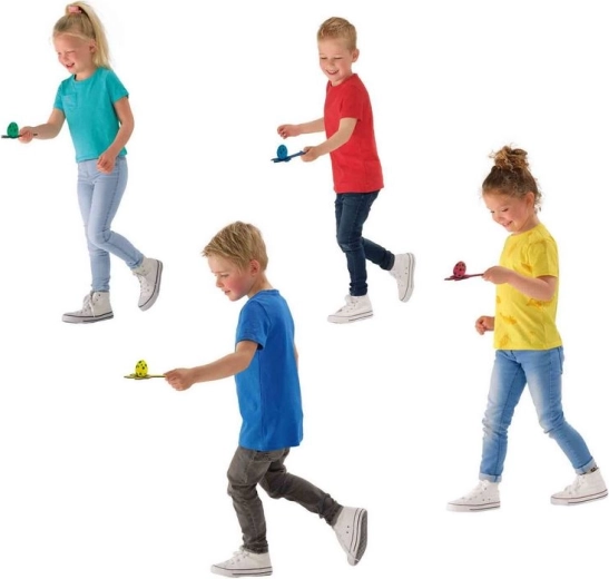 Spaßiges Outdoor-Rennen für 4 Kinder