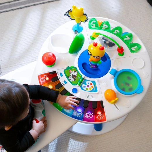 Mehr als 15 interaktive Aktivitäten