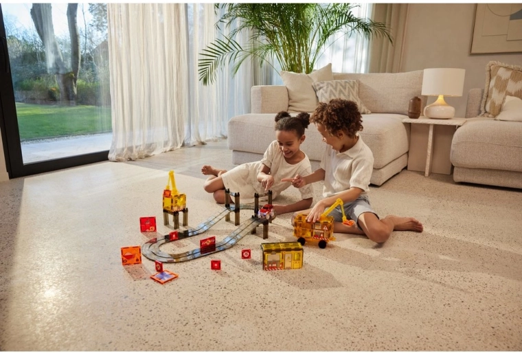 Bauen und Rennstrecke in einem Set