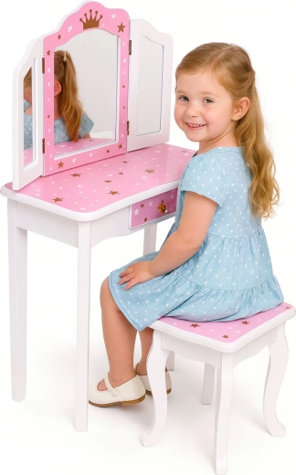 Dreifacher Spiegel wie in einem echten Salon