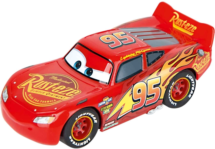 Rennen von Lightning McQueen und Cruz Ramirez