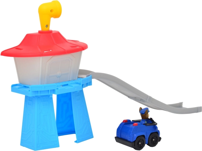 Turm mit Rutsche