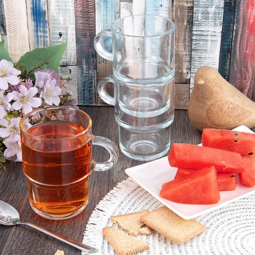 Platzsparendes stapelbares Design