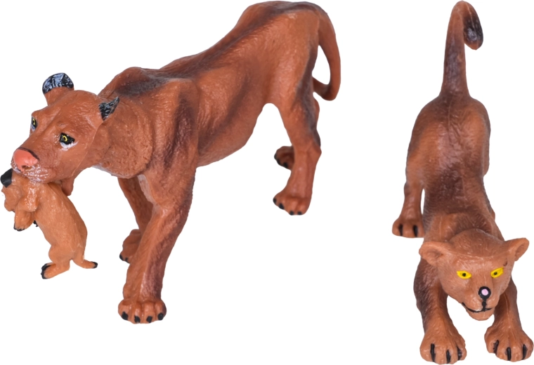 Realistische Figuren der Löwin und des Löwenjungen
