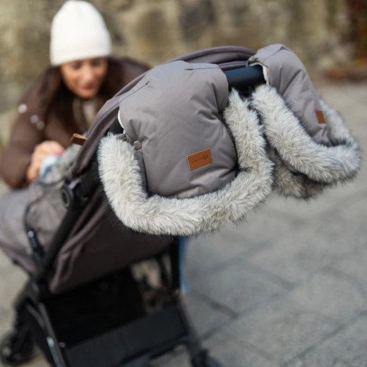 Universelle Befestigung an jedem Kinderwagen