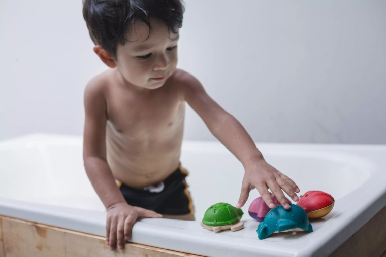 Spaß beim Baden auch in der Babywanne