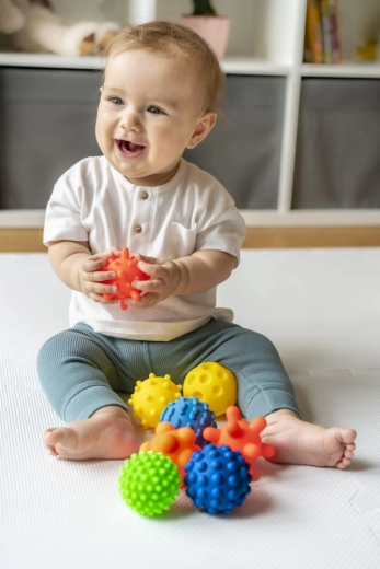 Ohne Öffnungen für hygienisches Spielen auch im Wasser