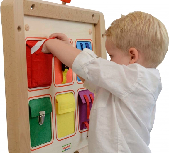 Montage an der Wand oder im Masterkidz-Flex-System