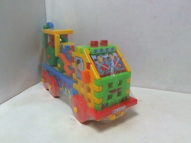 Konstruktionsbausatz LKW mit Bagger