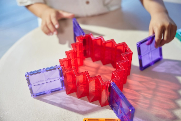 Starke magnetische Verbindung und stabile 3D-Formen