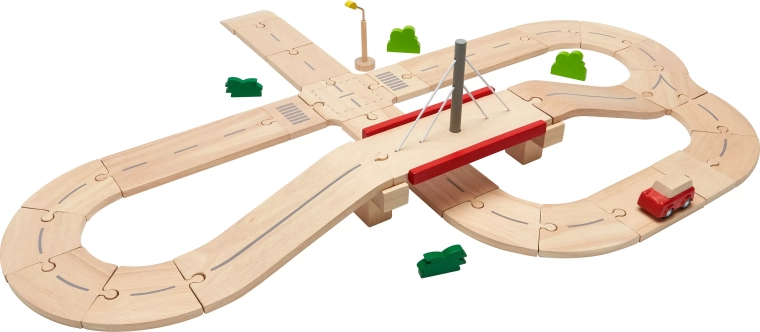 Brücke für mehr Fahrspaß und mehr Spielmöglichkeiten
