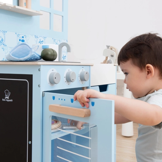 Holzkinderküche für Kinder, hellblau