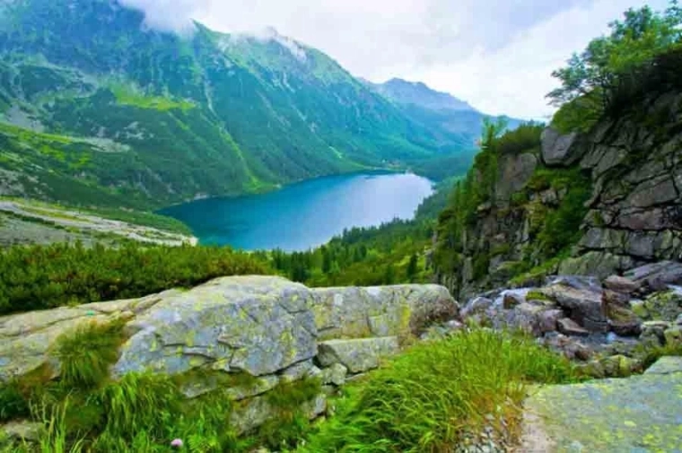 Diamantmalerei – See im Bergtal 30 × 40 cm