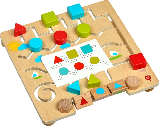 Spiel mit Formen und Vorlagen