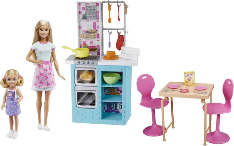 Küche mit Doppelbackofen für realistisches Backen