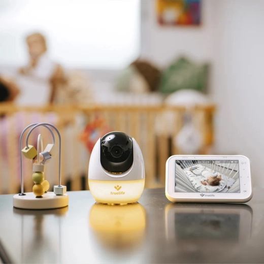 360° Überblick mit schwenkbarer HD-Kamera