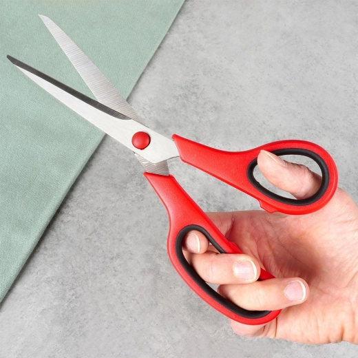 Präzise Klingen aus Edelstahl