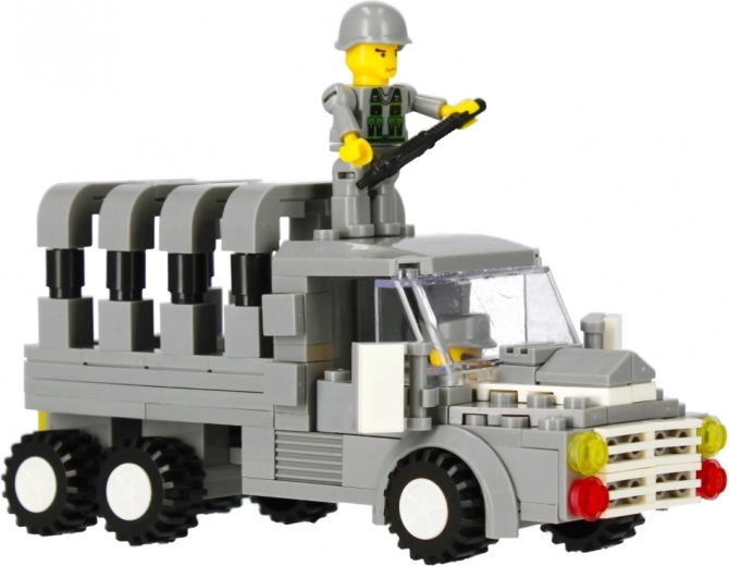 Realistischer Militär-Laster mit sechs Rädern