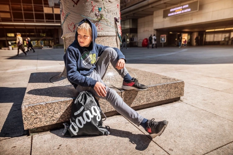 Leicht und ideal für Schule und Sport