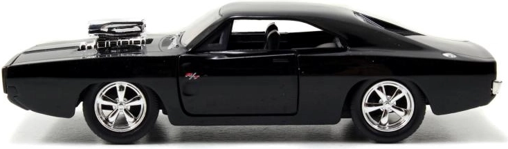 Öffnende Türen und freilaufende Räder