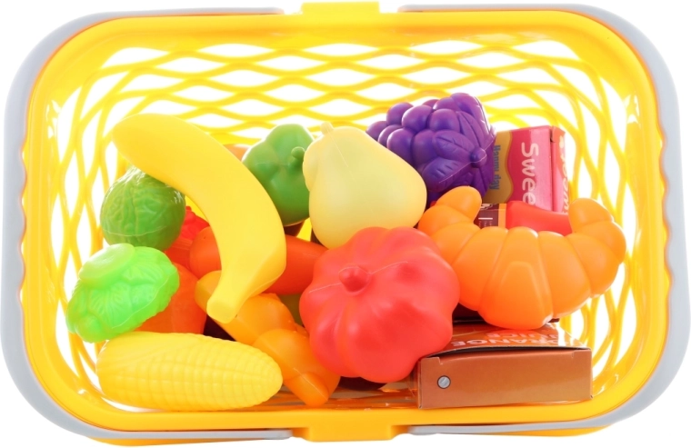 Realistisches Spiel im Laden und in der Kinderküche