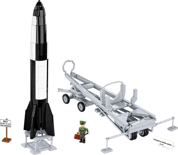 V2-Rakete mit abnehmbarer Verkleidung und Innenraum