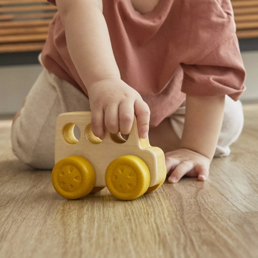 Passt in die Kinderhand und lässt sich leicht schieben