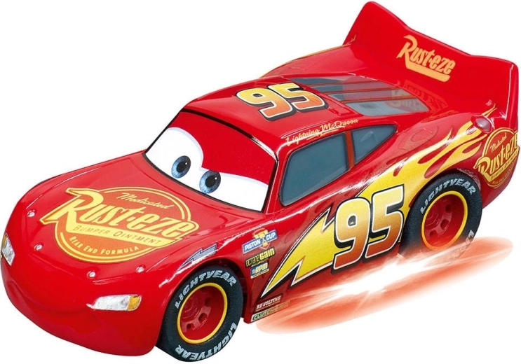 Zwei Helden aus CARS: McQueen und Jackson Storm