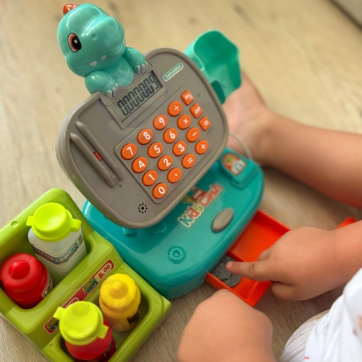 Funktionierender Taschenrechner und Geldschublade