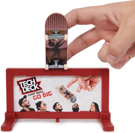 Street-Hindernis für Grinds und Sprünge