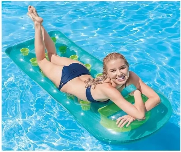 Bequeme Erholung am Wasser