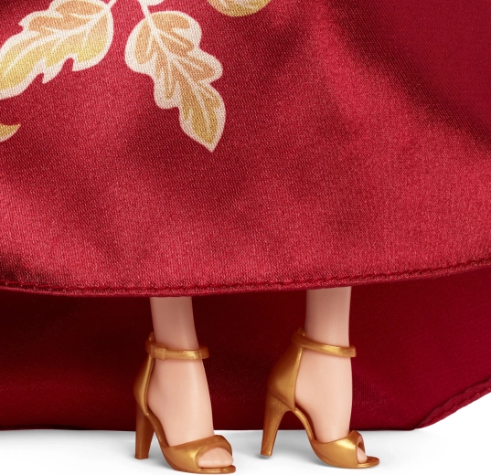 Goldene High Heels für das perfekte Styling