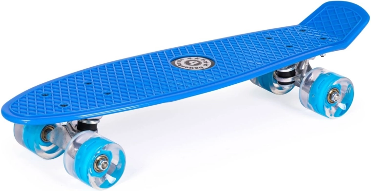 Blaues Pennyboard (Penny Board) mit leuchtenden LED-Rollen