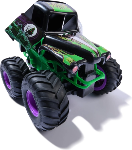 Große Gummireifen für Traktion im Gelände