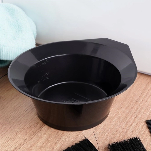 Schale mit Messskala für präzises Mischen