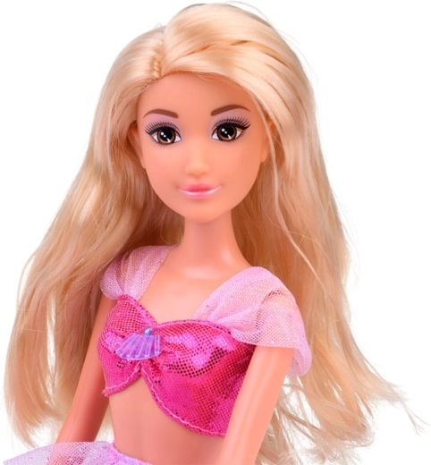 Kämmbares Haar und realistische Details