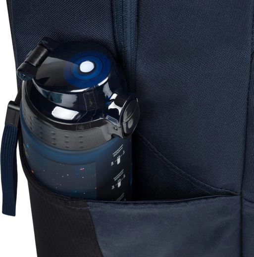 Praktische Seitentaschen und täglicher Komfort