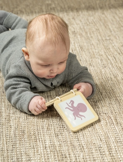 Erstes Buch für kleine Hände