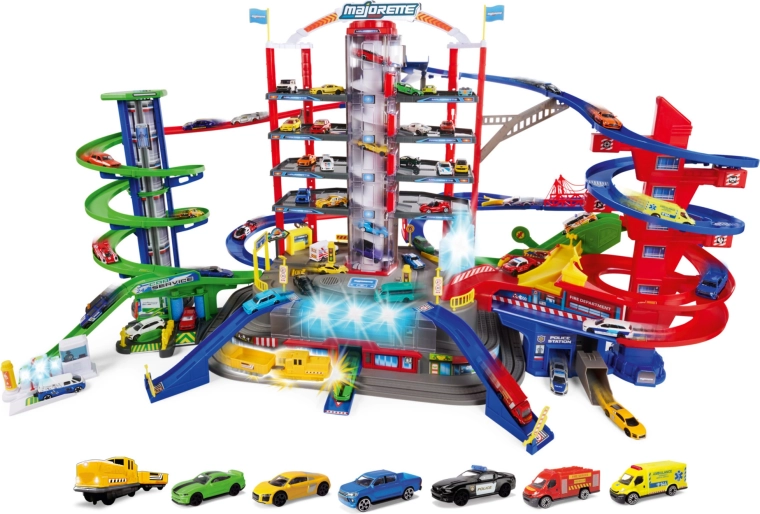 7 Ebenen Action und Parkplätze für bis zu 35 Autos