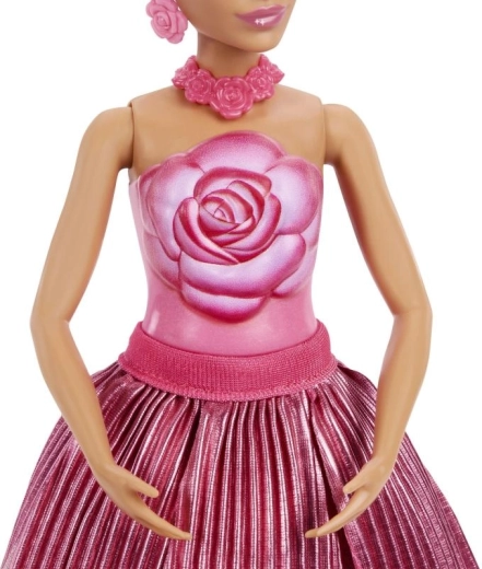 Detailliertes Blumen-Outfit und Accessoires