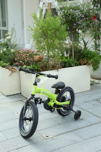 Sichere Ausstattung für kleine Radfahrer
