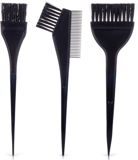 Drei Pinsel für präzises Auftragen