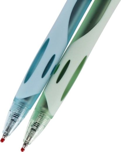 Glatttes Schreiben mit schwarzer Tinte