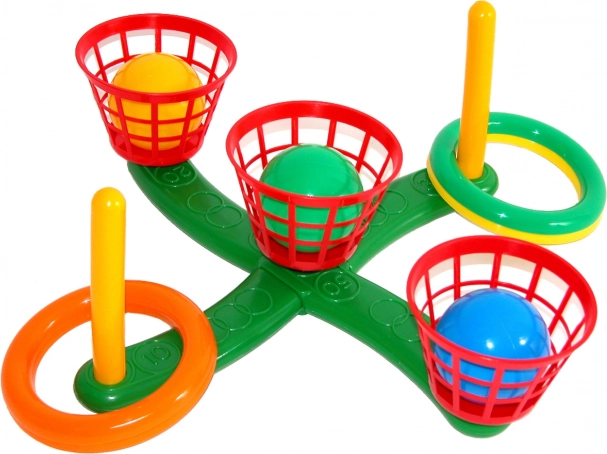 Spiel mit Ring- und Ballwurf