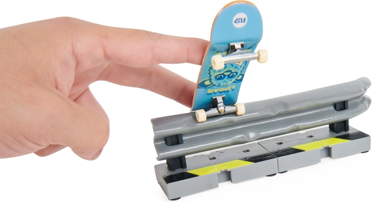 Trainiere mit Karten und fordere Freunde heraus